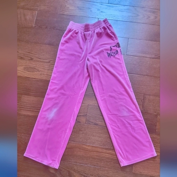 Hello Kitty X Forever 21 Tracksuit - Picture 9 of 13